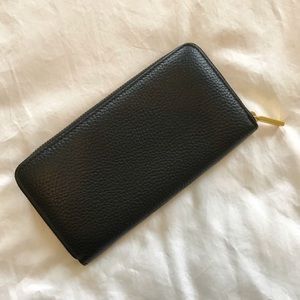 Black Cuyana Pocket Wallet